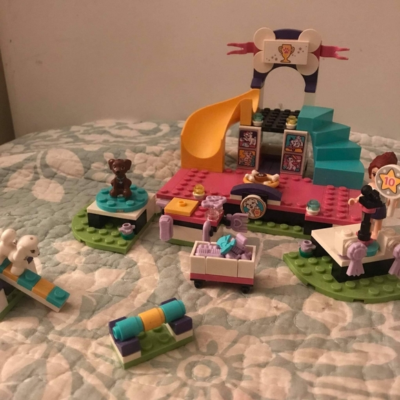 Lego Friends 41300 Puppy Championship Set (Used) - Picture 1 of 6